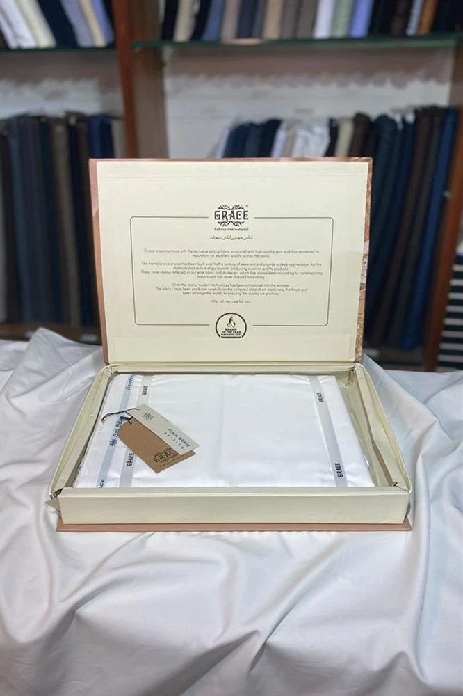 Brand: Tawakkal FabricsCategory: WholesaleQuantity: 8 Pieces BoxSuit: 3 Piece Suit